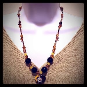 Women's fashion necklace and bracelet set